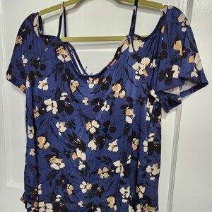 Palette back detail cold shoulder top